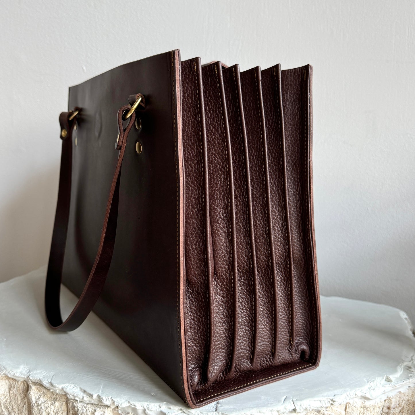Leather accordion bag