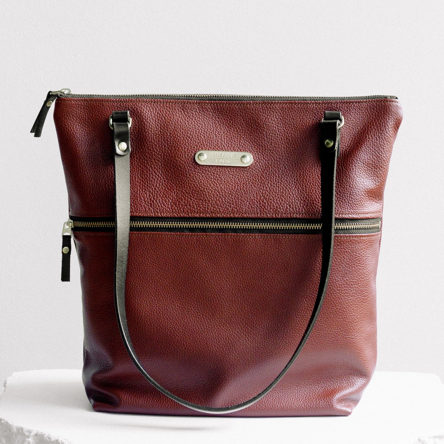 Luxury leather shoulder bag