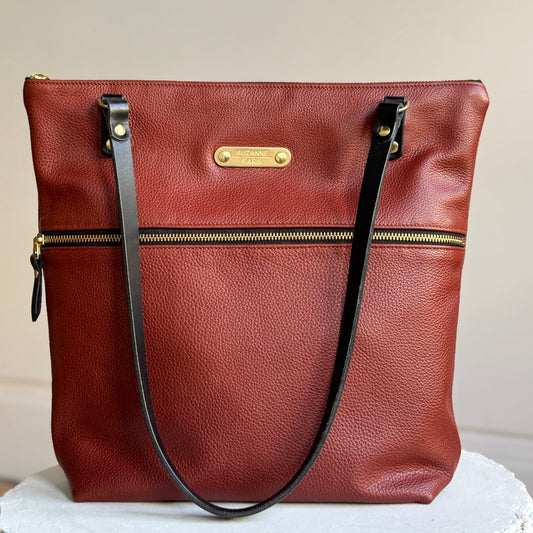 Luxury leather shoulder bag