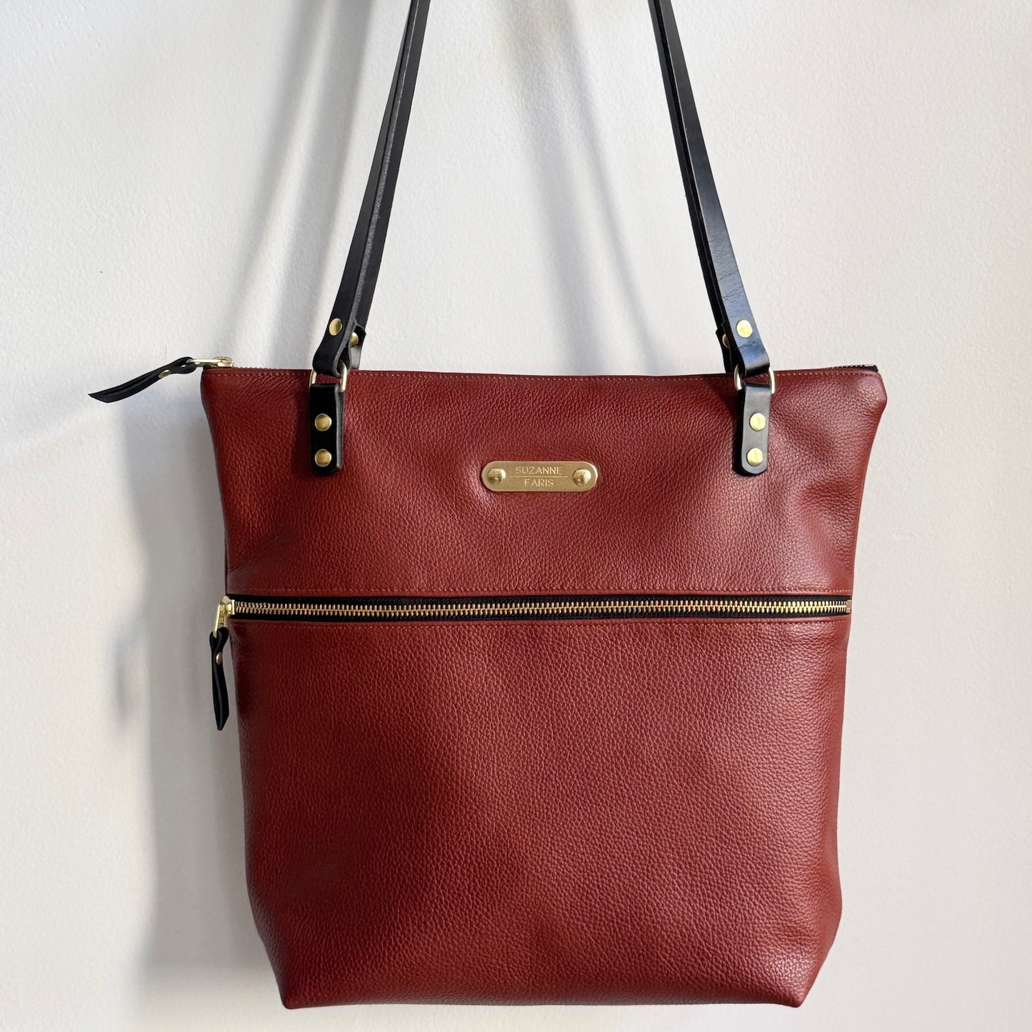 Luxury leather shoulder bag