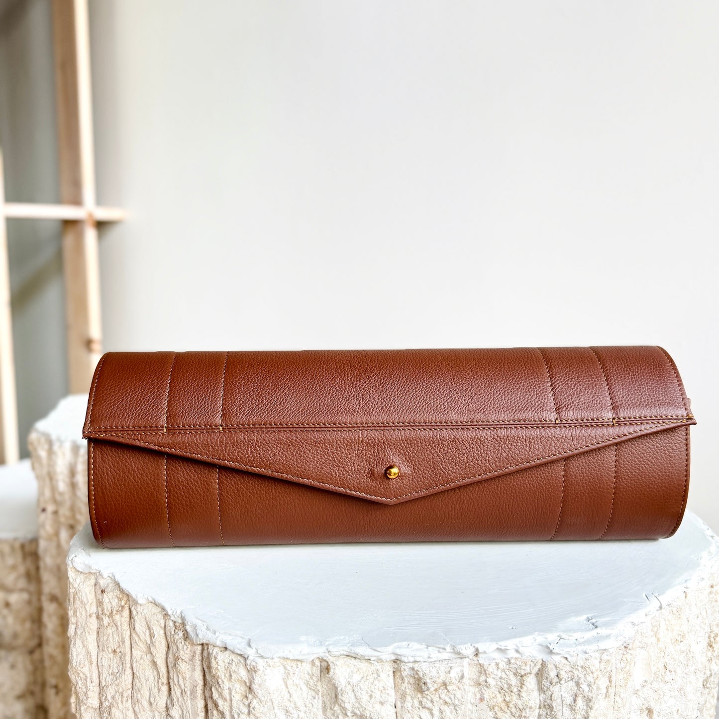 The Artifact clutch