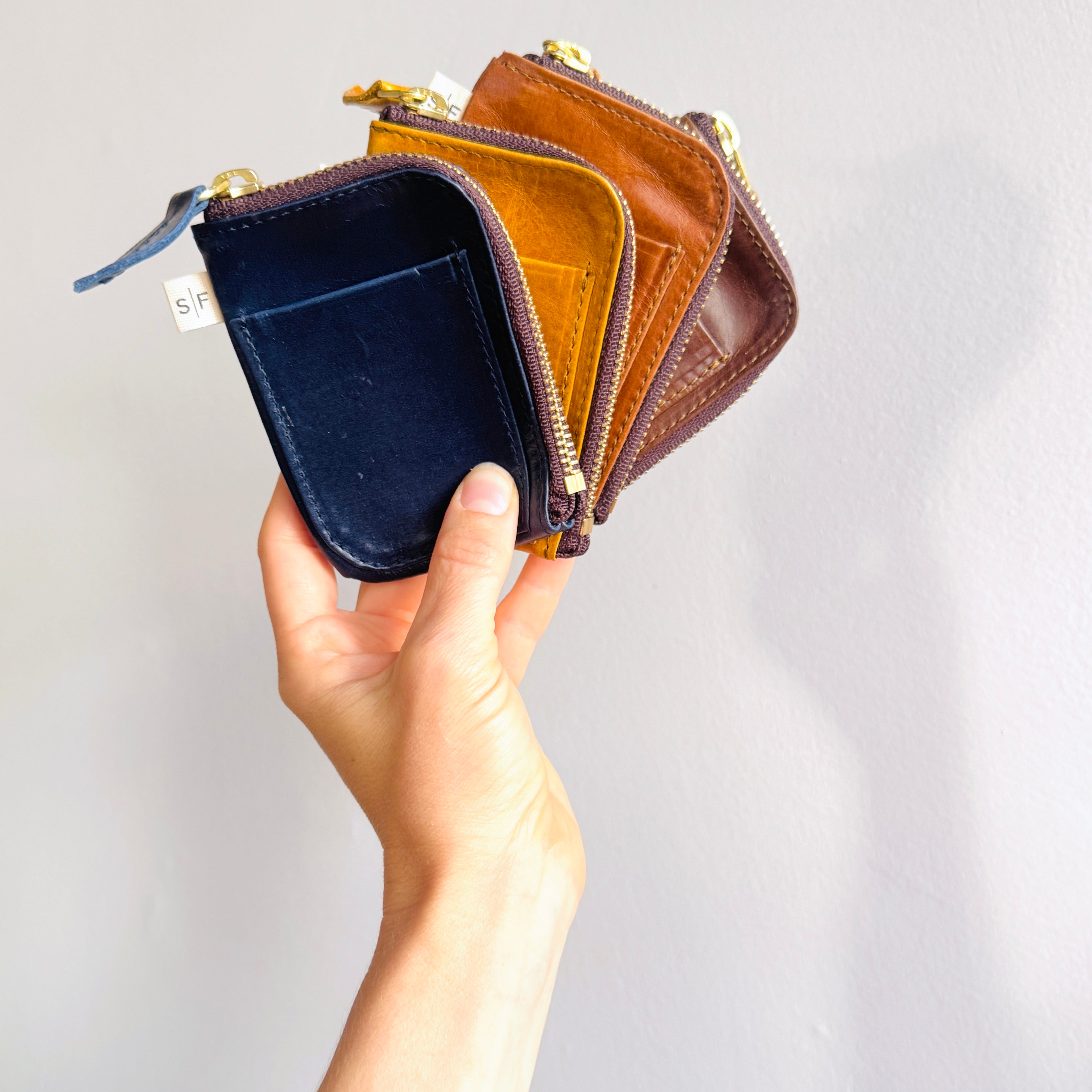 Card snatch – Suzanne Faris